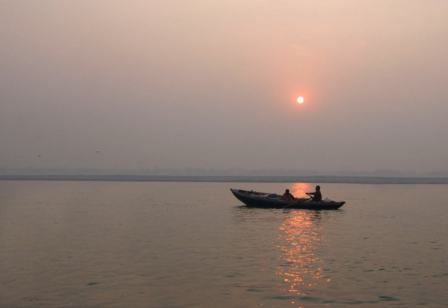 świt nad Gangesem Stanisław Hawrus #328962