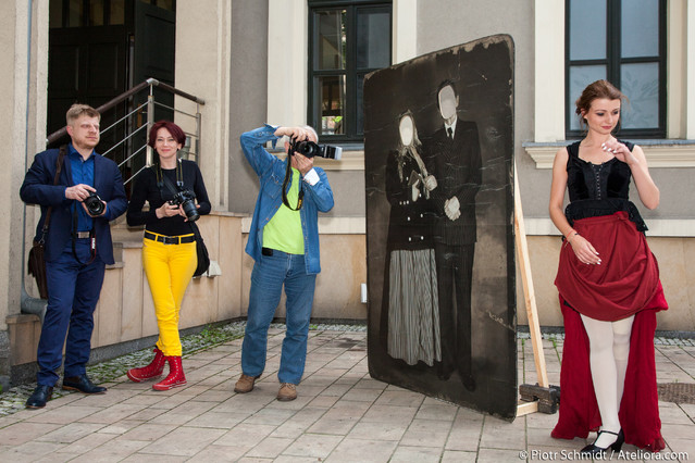 Meeting fotograficzny przed spektaklem w Teatrze Śląskim w
