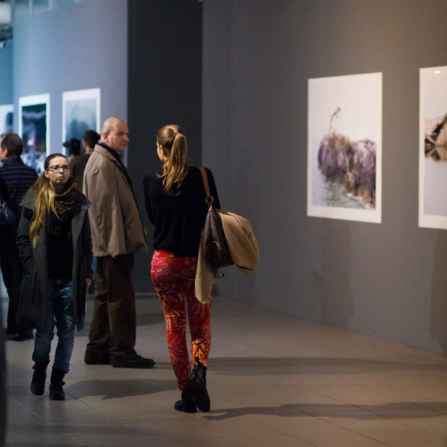 Obserwacje dzieł sztuki. Kishin Shinoyama „Atokata / Ślady” —
